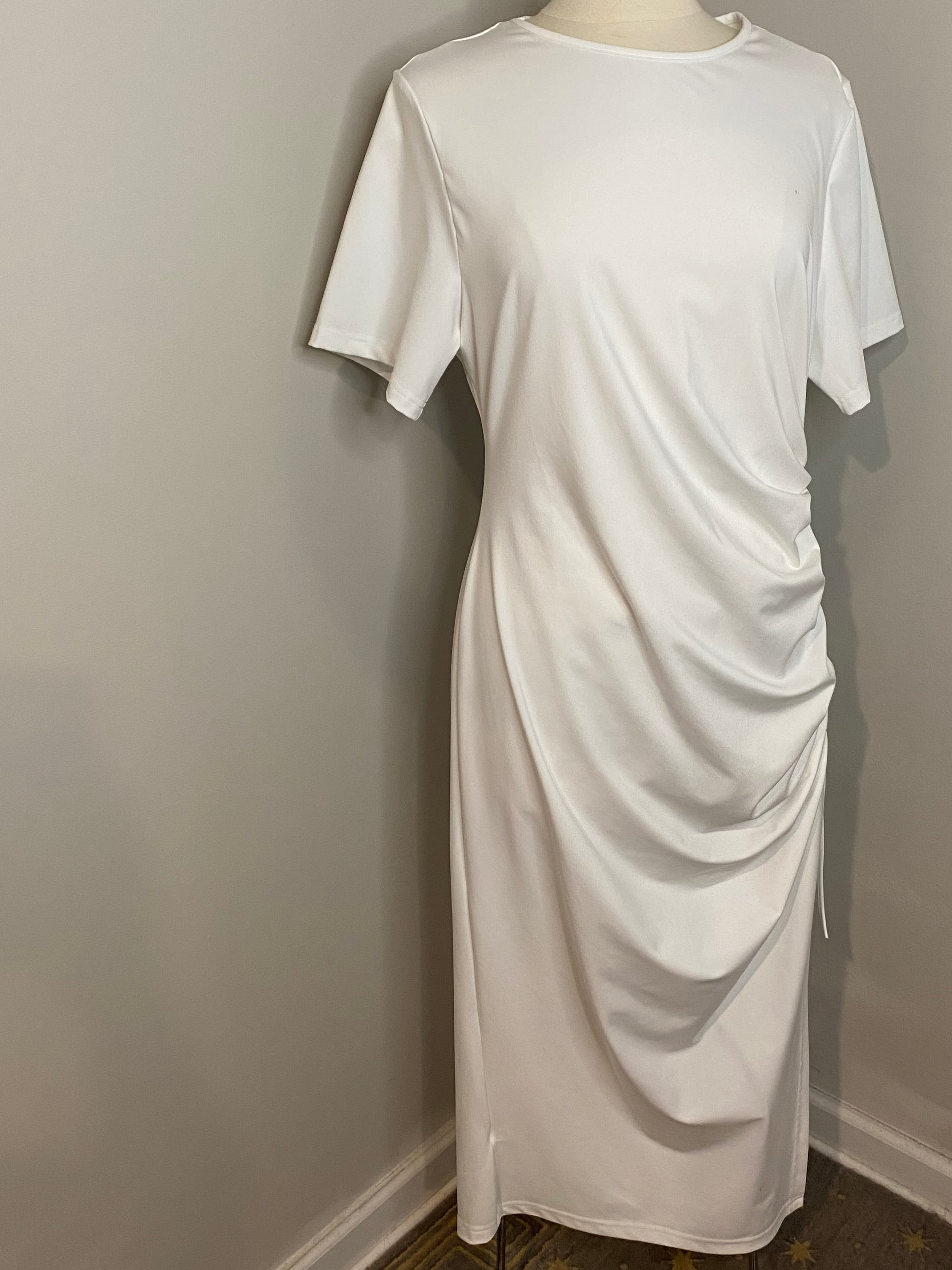 White ruched dress with split (Sz XXL)