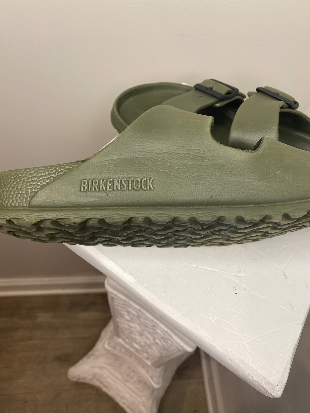 Women’s Birkenstock sandals (Sz 7)