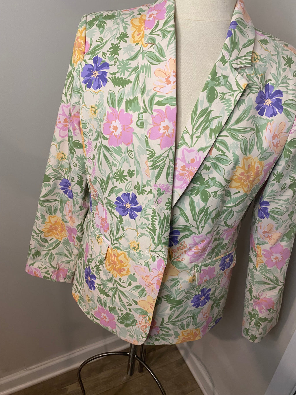 Tahari floral blazer (Sz 14)