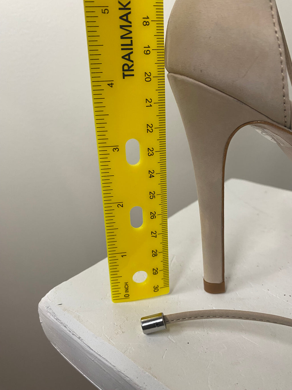 Schutz nude strappy heel (Sz 8.5)