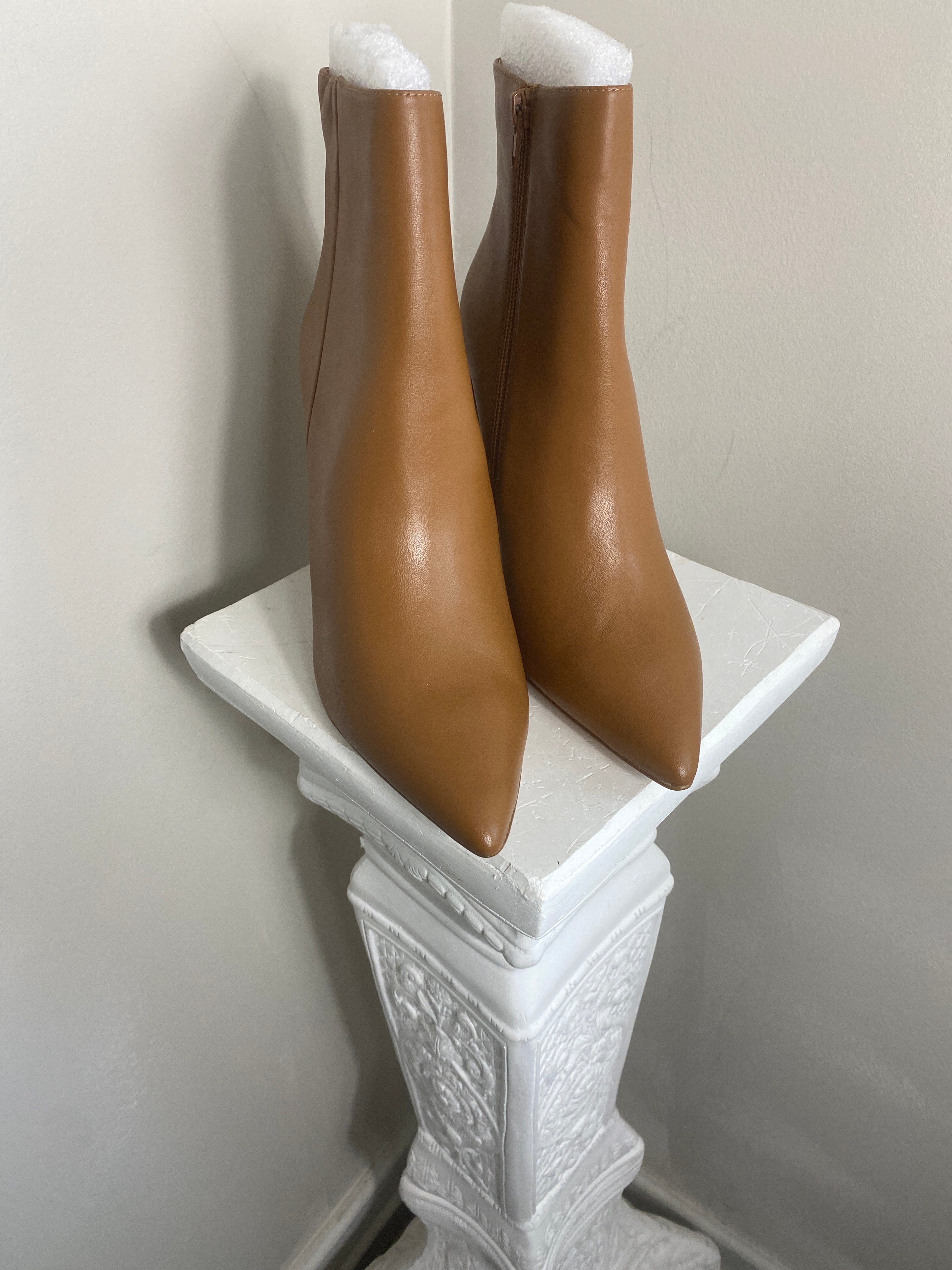 Steve Madden leather booties (Sz 11)