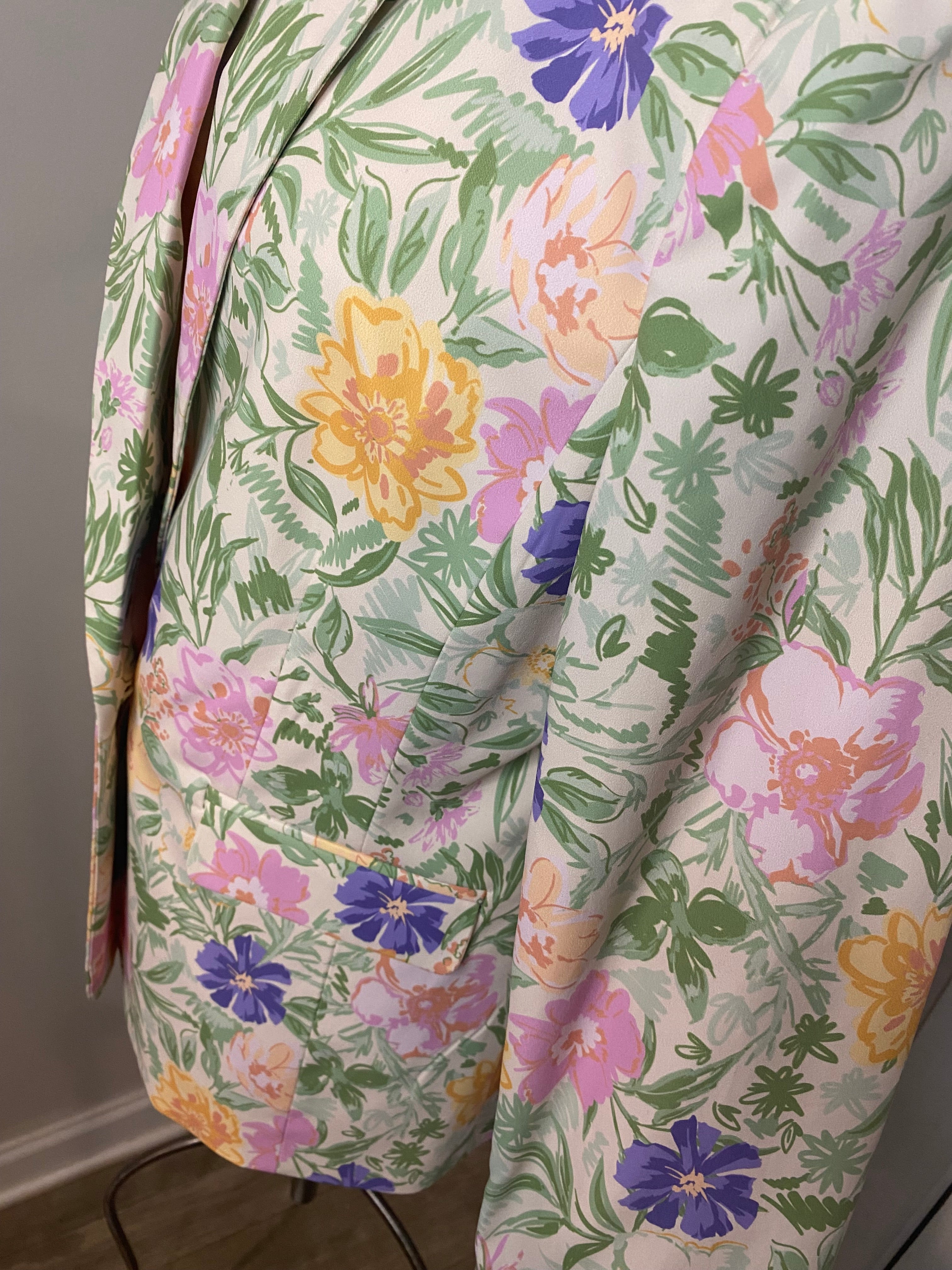 Tahari floral blazer (Sz 14)