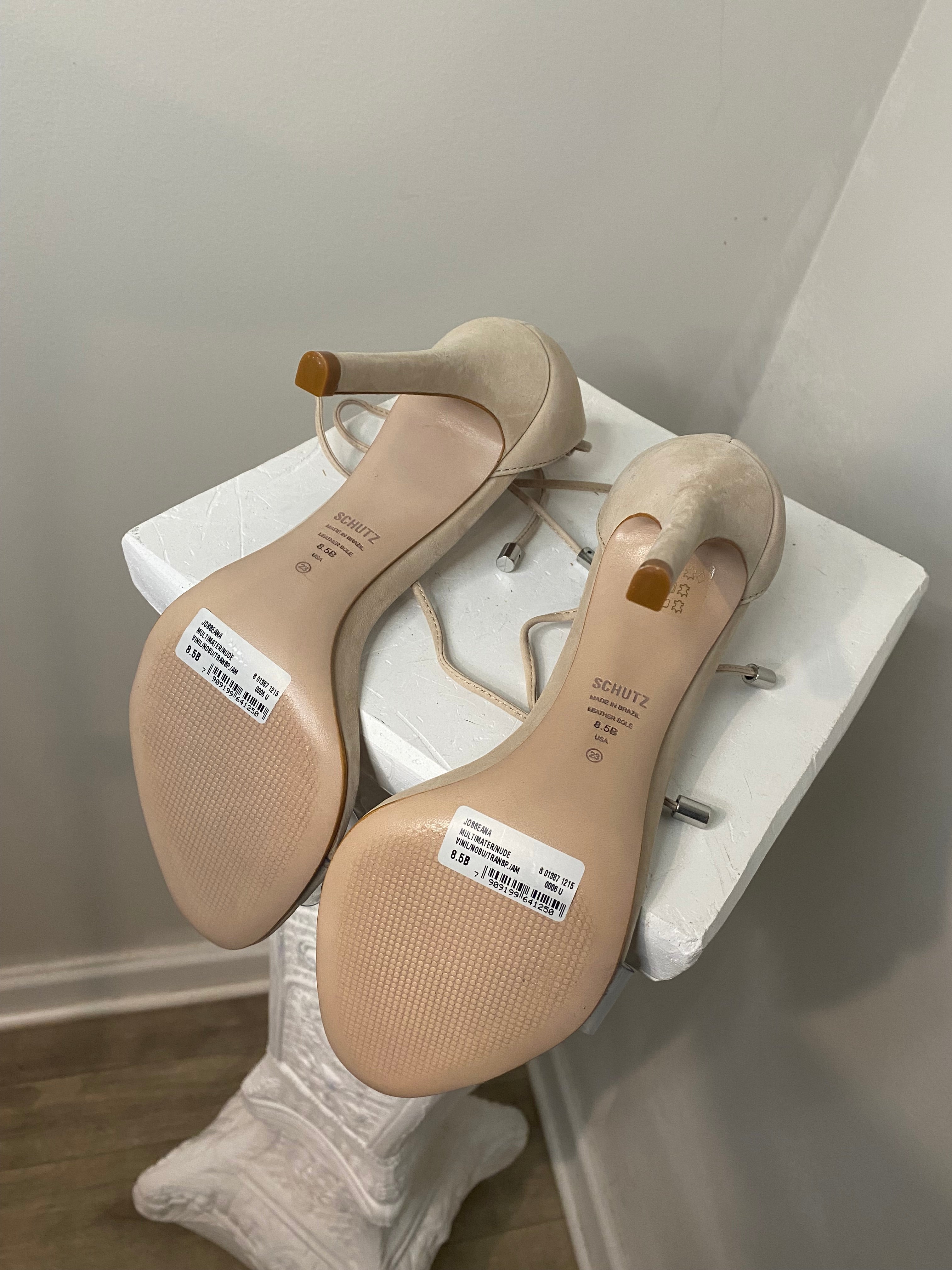 Schutz nude strappy heel (Sz 8.5)