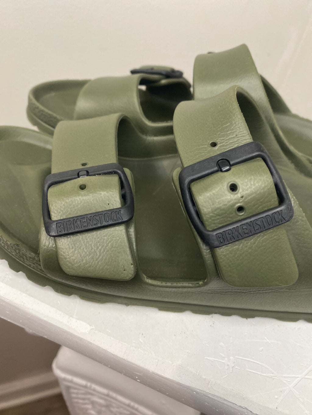 Women’s Birkenstock sandals (Sz 7)