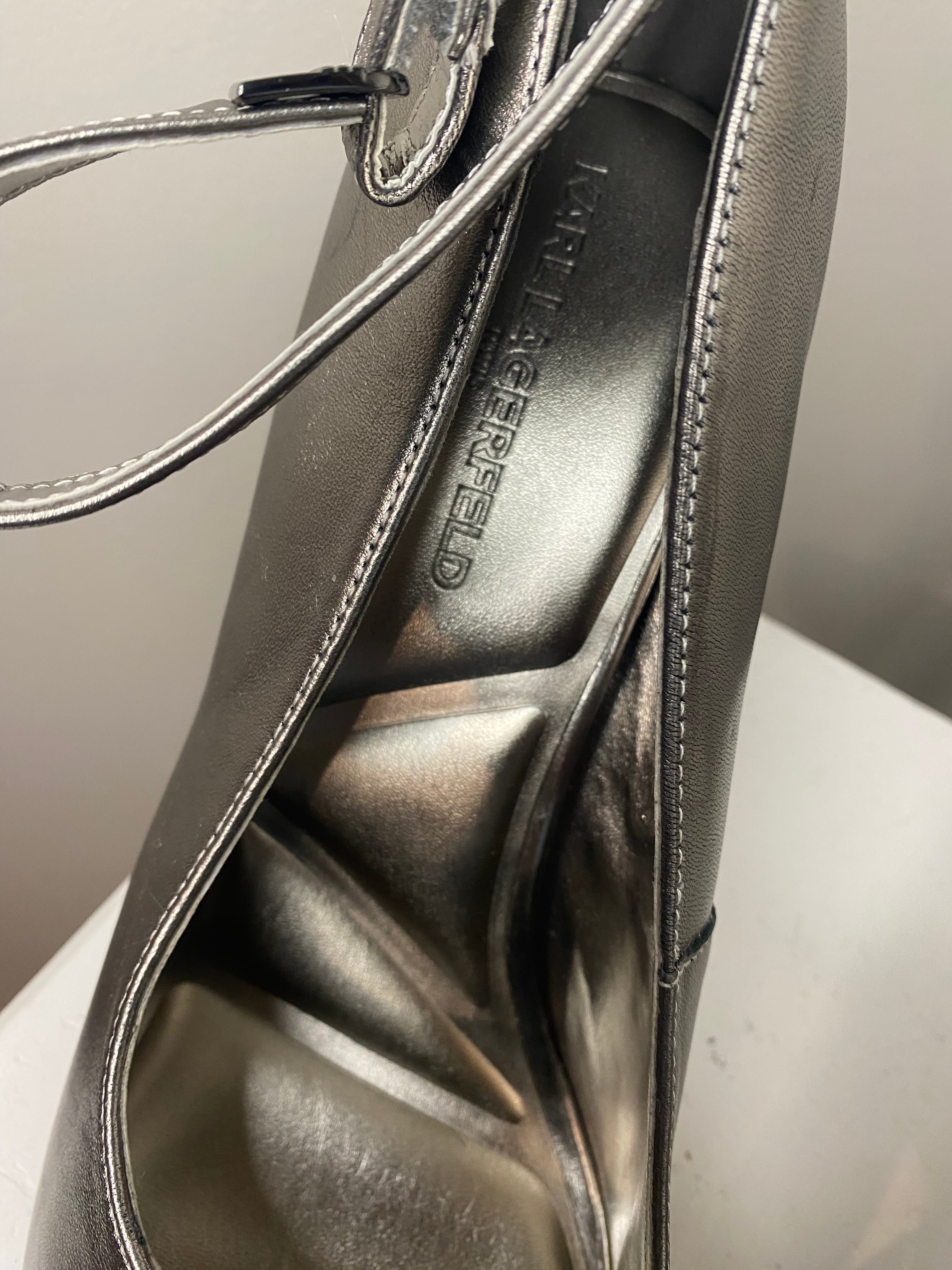 Karl Lagerfeld leather pumps (Sz 11)